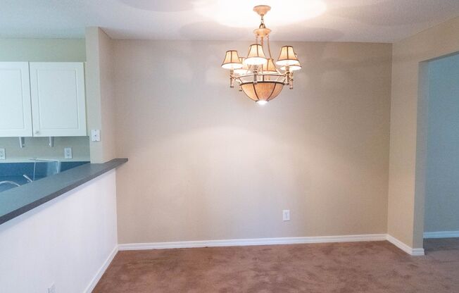 2 beds, 2 baths, $1,900