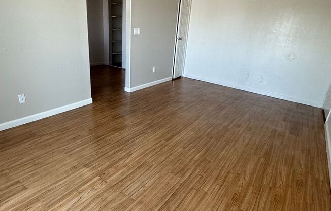 1 bed, 1 bath, 592 sqft, $1,075, Unit 184