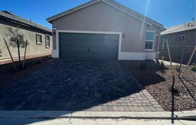 4 BEDROOM SINGLE STORY HOME IN SOUTHWEST LAS VEGAS!