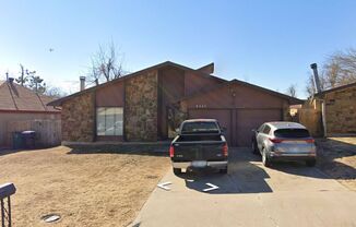 Recently Remodeled 4-Bedroom Home in NW OKC – Prime Location Near Lake Hefner!