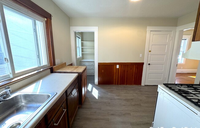 20 HUNNEWELL AVE