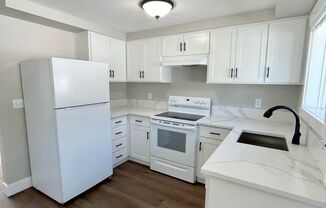 2 beds, 1 bath, $1,295