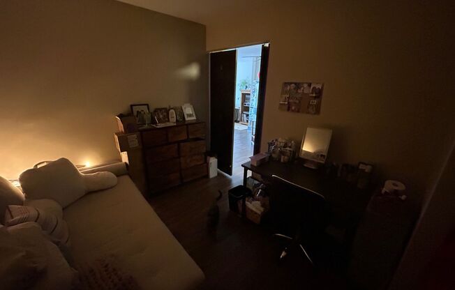 1 bed, 1 bath, $1,125, Unit 101