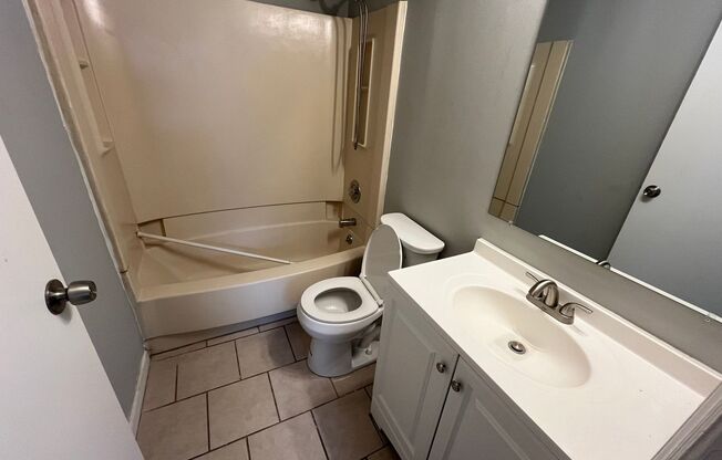 Spacious 3-Bedroom Townhome – Newly Renovated & Move-In Ready! ** VOUCHER HOLDERS ONLY**