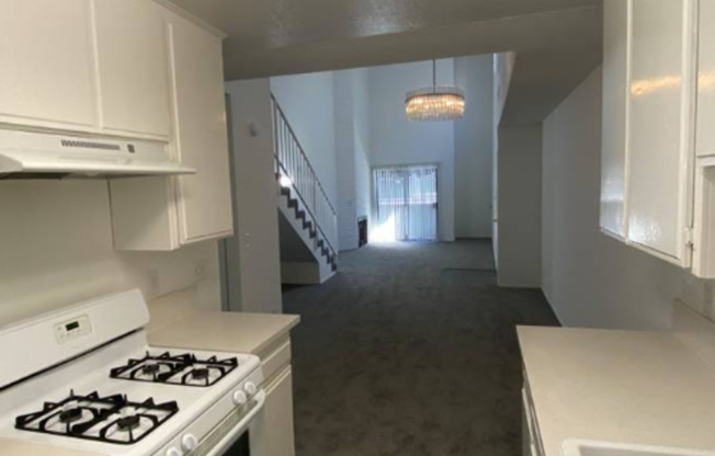 1 bed, 1 bath, $2,175, Unit 209