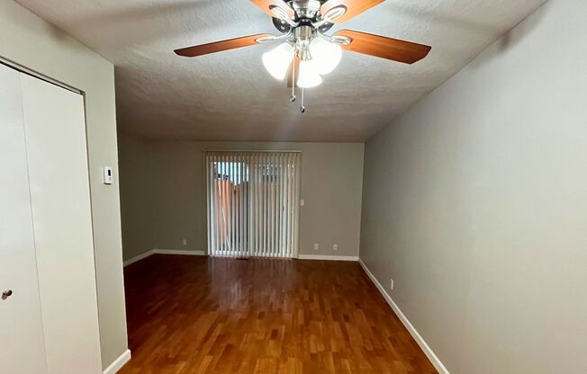 2 beds, 1 bath, 780 sqft, $1,400, Unit 08