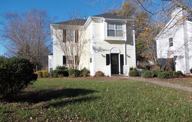 Lovely 3-Bedroom Home in the Hilltop/Faires Farm Community