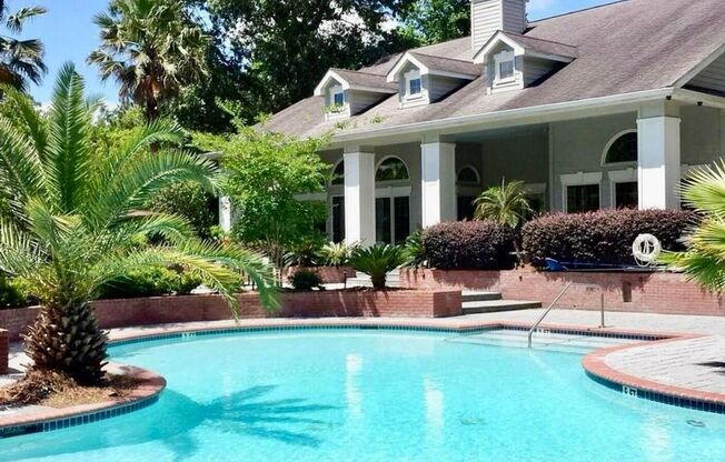 3 beds, 2 baths, 1,394 sqft, $2,850, Unit Daniel Ellis