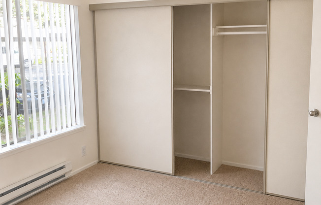 1 bed, 1 bath, 700 sqft, $1,400, Unit 1301