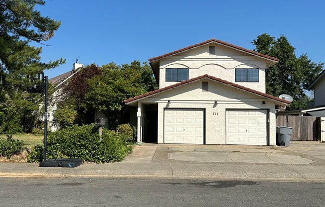 3 BEDROOM 3 BATHROOM HOME IN THE PEPPERTREE SUBDIVISION