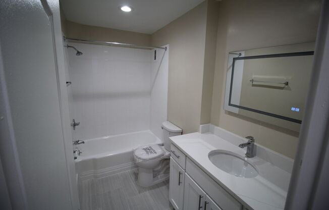 Studio, 1 bath, 389 sqft, $1,840, Unit 1845-711