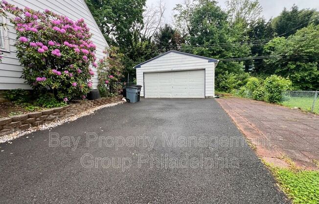 3171 MAPLE RD
