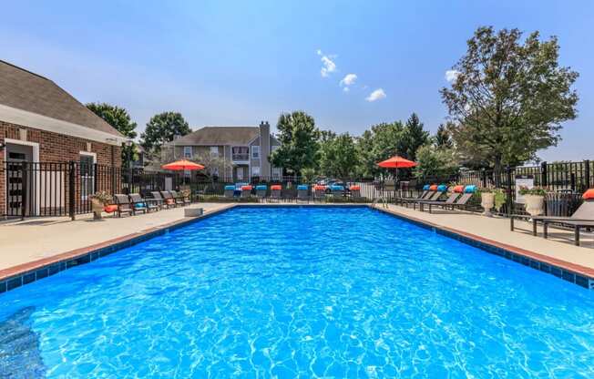 Fenwick_Place_Pool_1_Louisville_KY