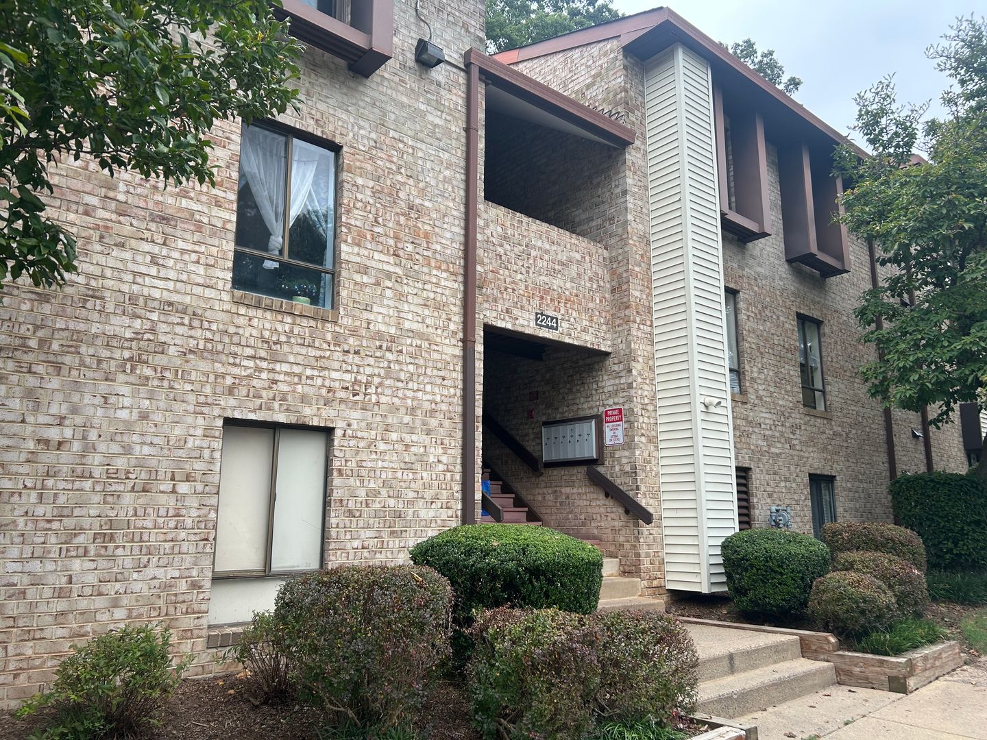 2 Bd 2 Bath Condo in Shadowood Ready for Move-In!