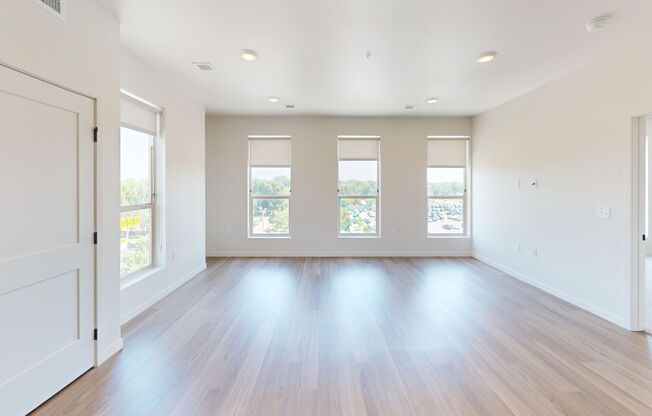 2 beds, 2 baths, 1,170 sqft, $1,895, Unit 1621-428