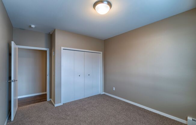 2 beds, 2 baths, 1,044 sqft, $1,295, Unit 209