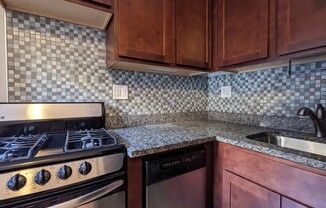 3720 N Pine Grove Ave