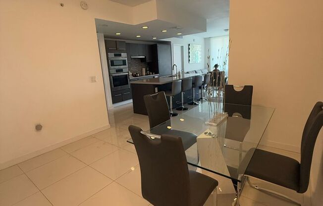 3 beds, 2.5 baths, 1,339 sqft, $3,900, Unit 3-616