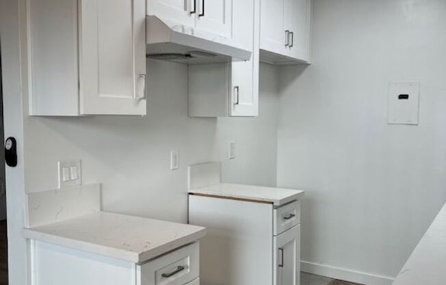 306 E. Hyde Park Ops