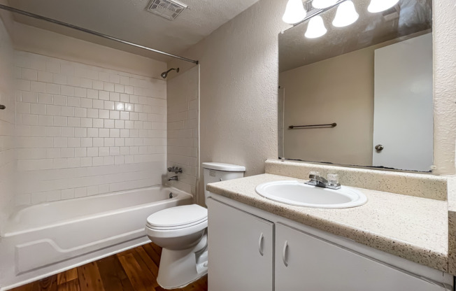 Bathroom | Apartments For Rent in Columbia SC | Peachtree Place