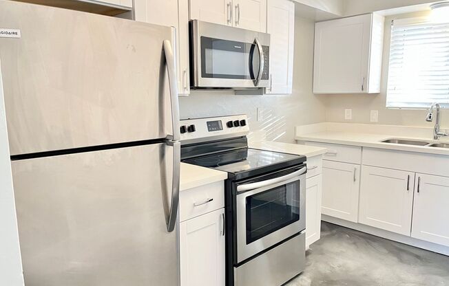 1 bed, 1 bath, 550 sqft, $1,095, Unit 02