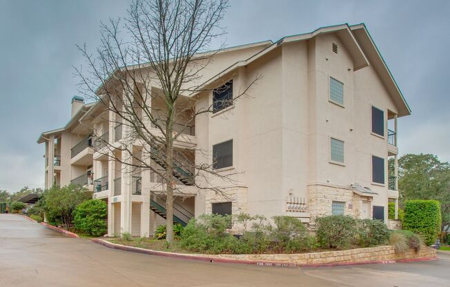 2209 Hancock Drive Unit #27