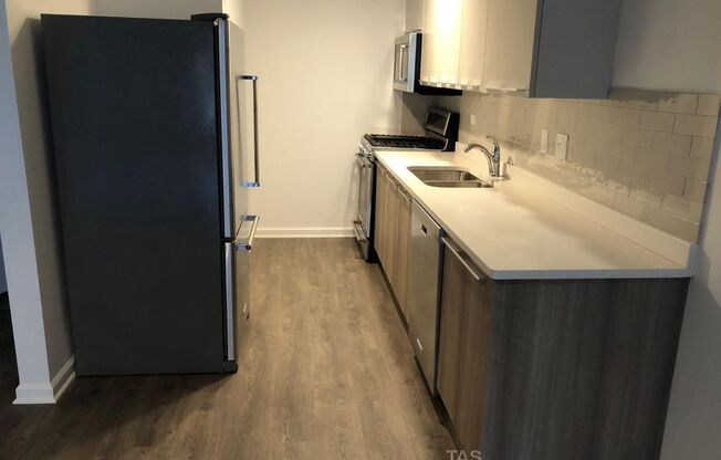 2 beds, 2 baths, $3,095, Unit 108