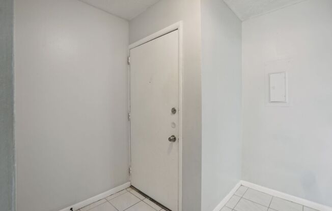 1 bed, 1 bath, $1,400, Unit # DNM