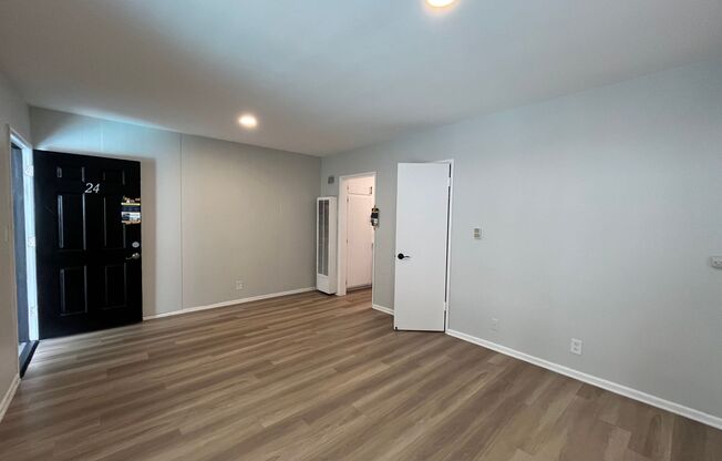 1 bed, 1 bath, 600 sqft, $1,695, Unit 24