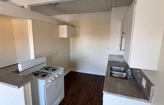 1 bed, 1 bath, $1,425, Unit Apt. 06