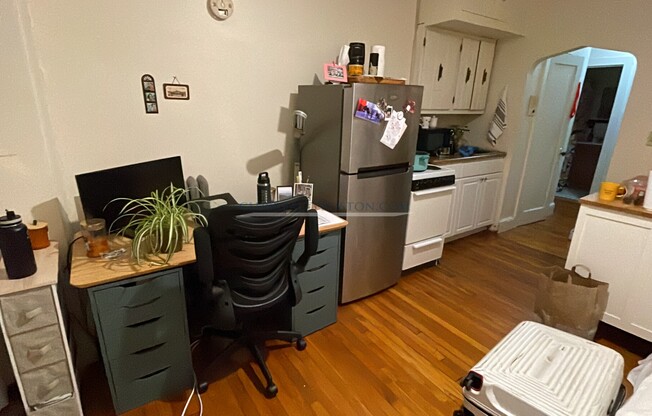 70 Strathmore Rd, Brighton MA 011A
