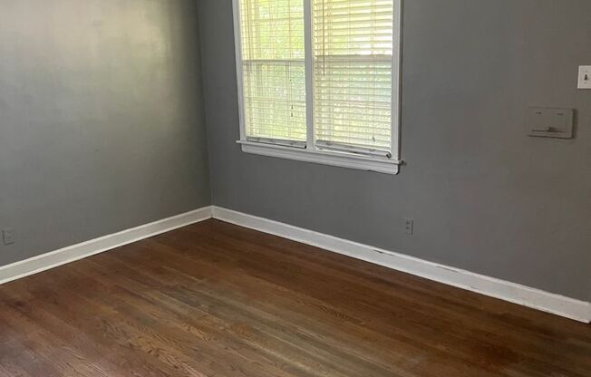 3 bed, 1 bath near the University of Memphis