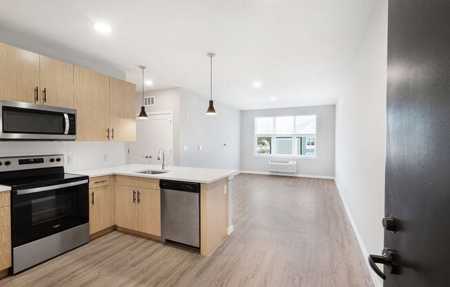 2 beds, 2 baths, 1,097 sqft, $2,350, Unit 3307