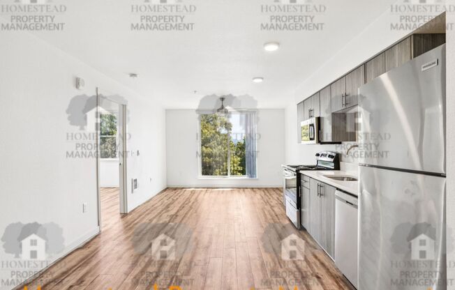 COME BE A PART OF THE MONMOUTH COMMONS EXPERIENCE!