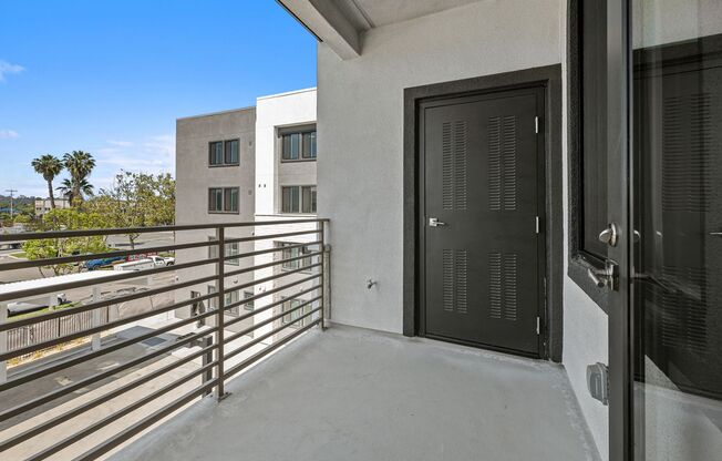 2 beds, 2 baths, 888 sqft, $3,000, Unit 206
