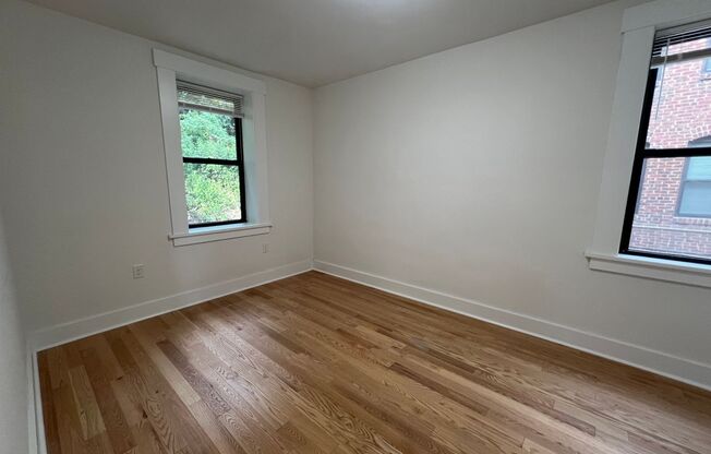 2 beds, 1 bath, 750 sqft, $1,980, Unit 5637 Hobart St. #4