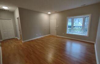 3 beds, 2 baths, $1,695