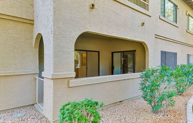 2 beds, 2 baths, $1,995, Unit Unit 1012