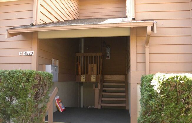 Quiet Condo Apartment Seatac, WA 98188