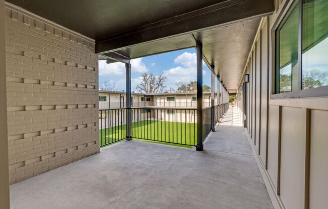 2 beds, 1 bath, 850 sqft, $1,425, Unit 115