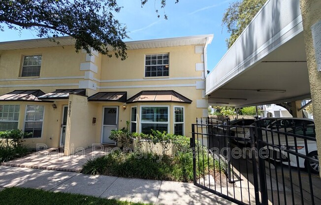 2007 W DE LEON ST