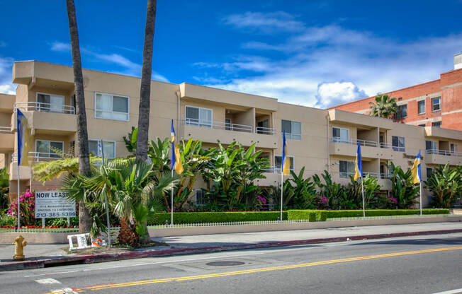 Apartment Building in Los Angeles