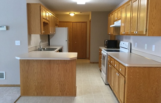 2 Bed 2 Bath Bonus Den townhome