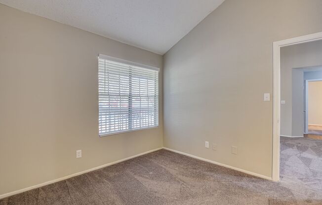 2 beds, 2 baths, 1,100 sqft, $1,165, Unit 606