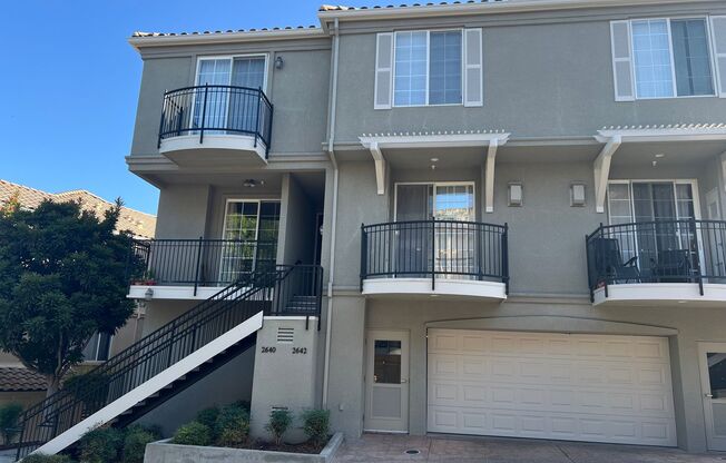 Beautiful 3 bed 2.5 bath townhouse is San Jose Willow Glen. Must see.