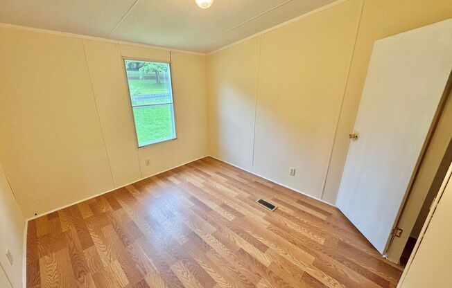 Statesville - 4BR/2BA