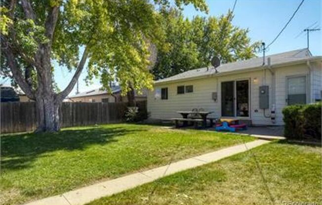 3 beds, 2 baths, $2,693