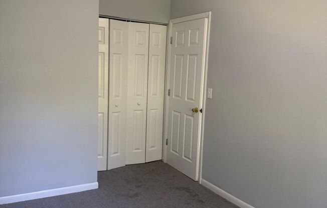 3 beds, 1 bath, 1,000 sqft, $1,800, Unit 145HS