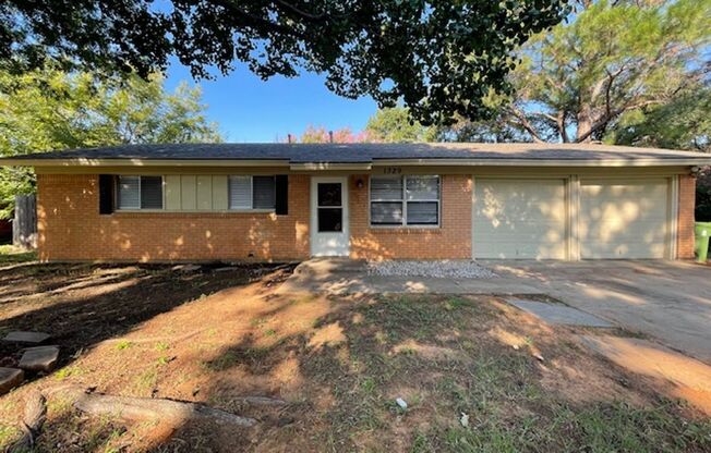 1329 Harrison Lane