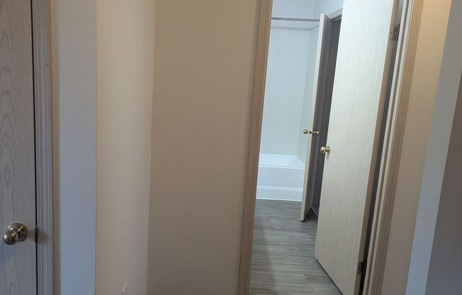 2 beds, 1 bath, 878 sqft, $1,775, Unit E202